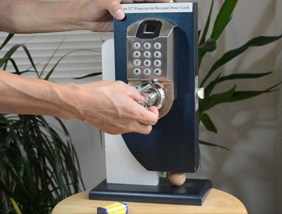 Valencia Locksmith Store Valencia , CA 661-630-3053
